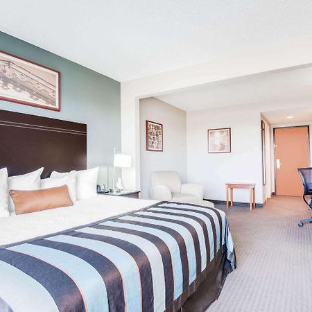 Wingate By Wyndham Gillette Hotel Ngoại thất bức ảnh