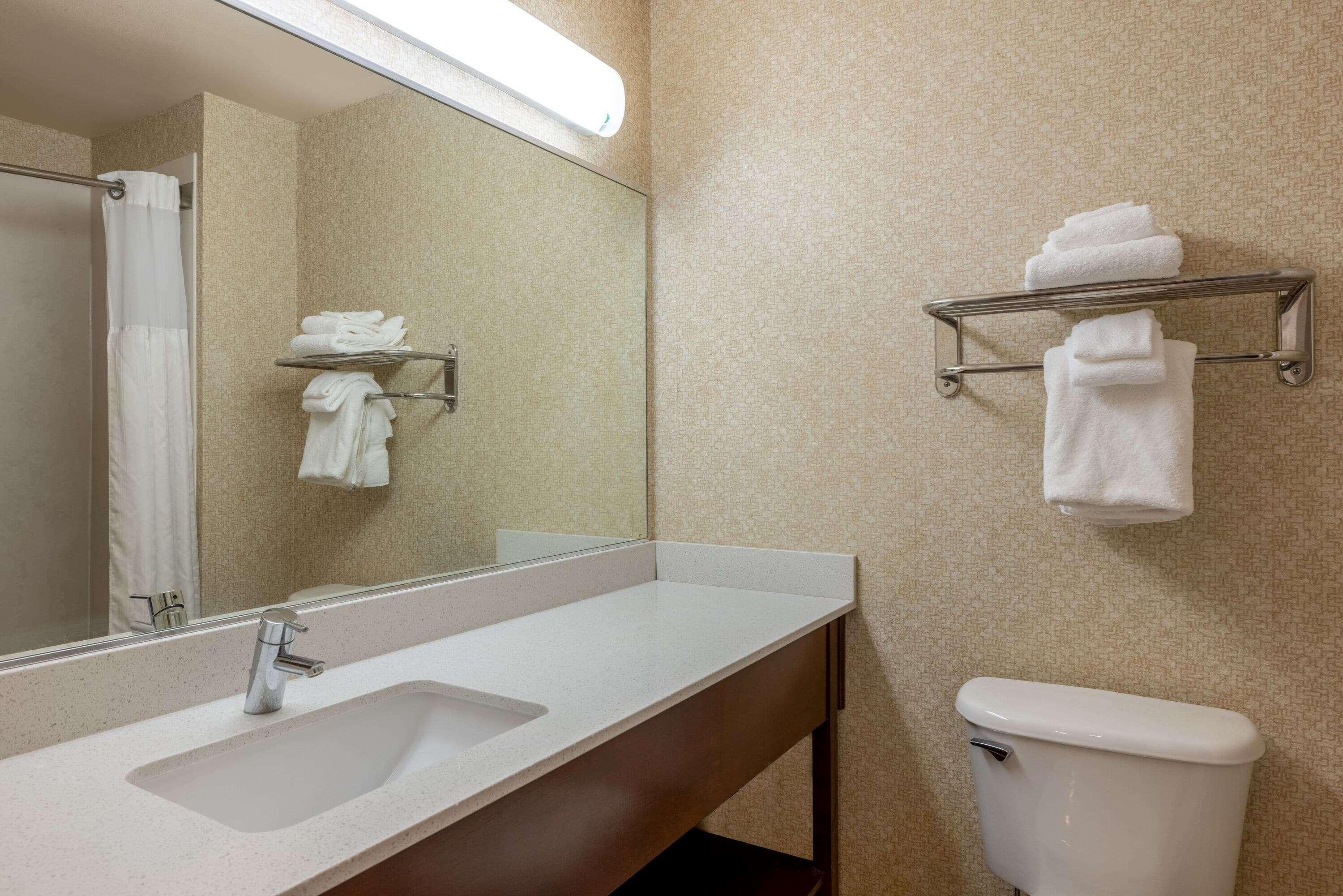 Wingate By Wyndham Gillette Hotel Ngoại thất bức ảnh
