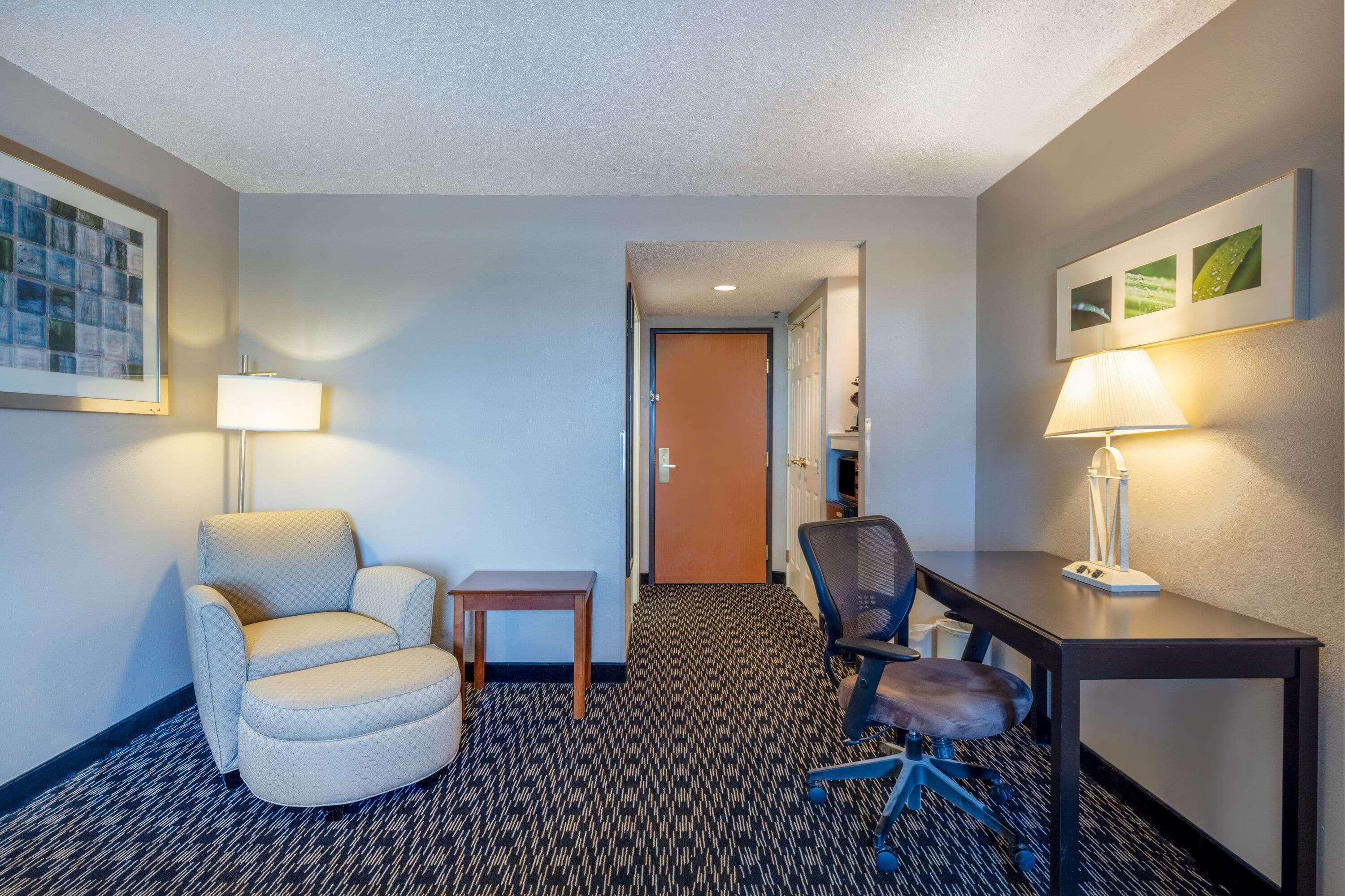 Wingate By Wyndham Gillette Hotel Ngoại thất bức ảnh